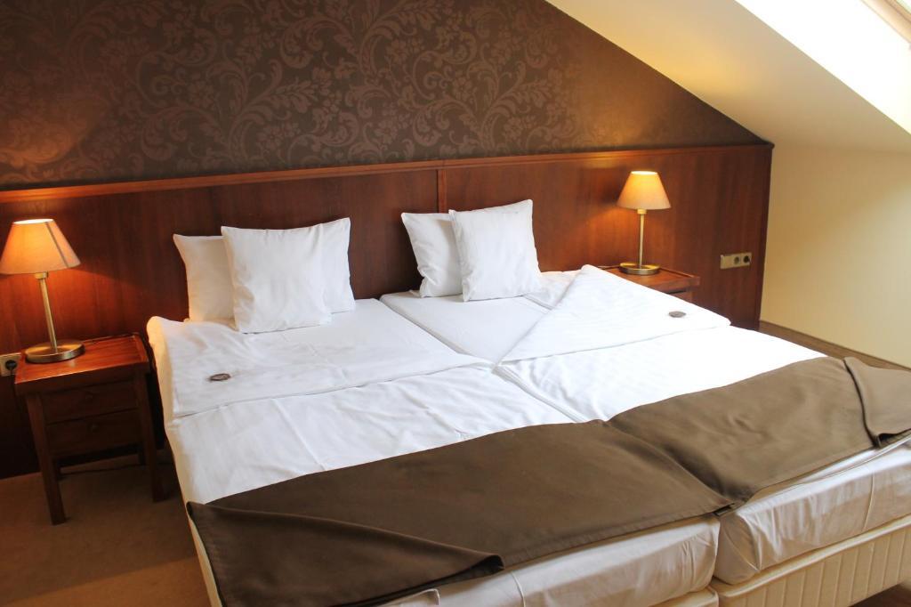 Szépia Bio&Art Hotel Zsámbék Camera foto